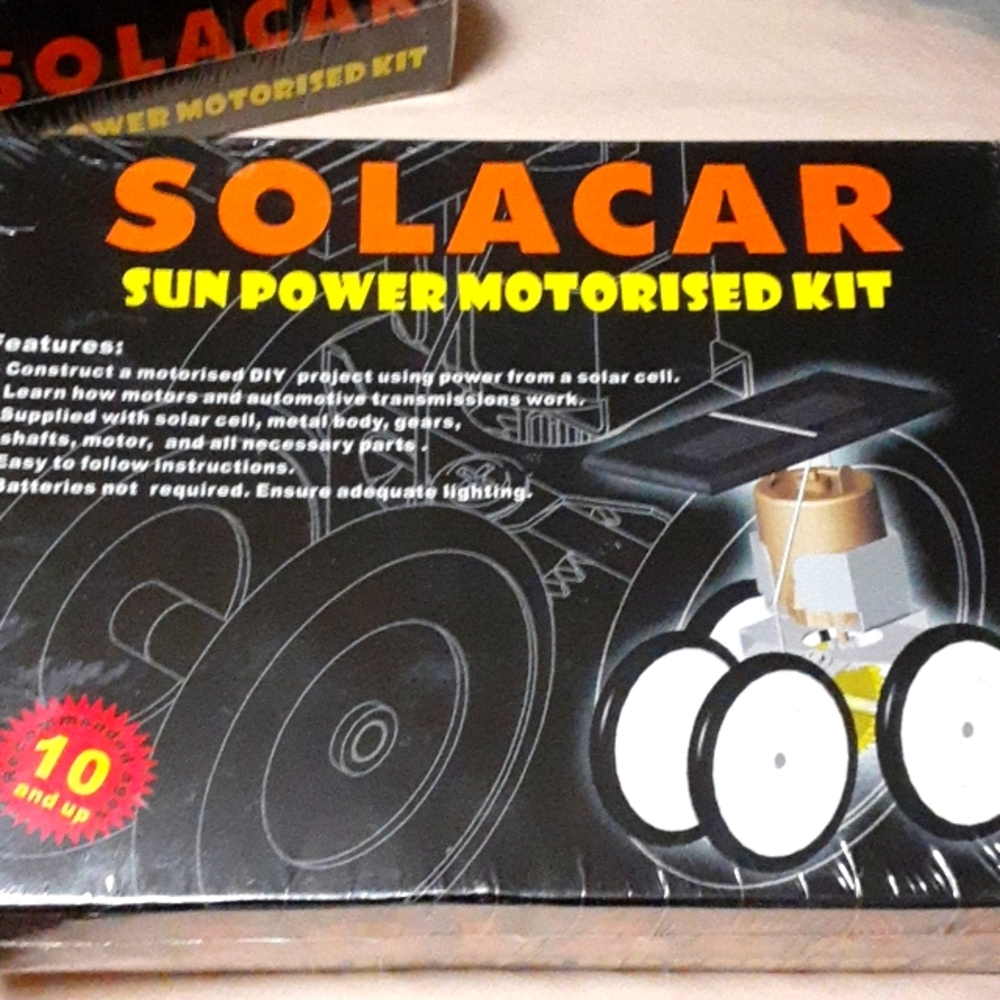 NIB SolarCar Sun Powered Motorized Kit